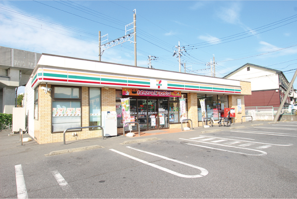 セブンイレブン千葉小金沢坂下店