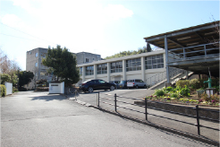 有秋中学校