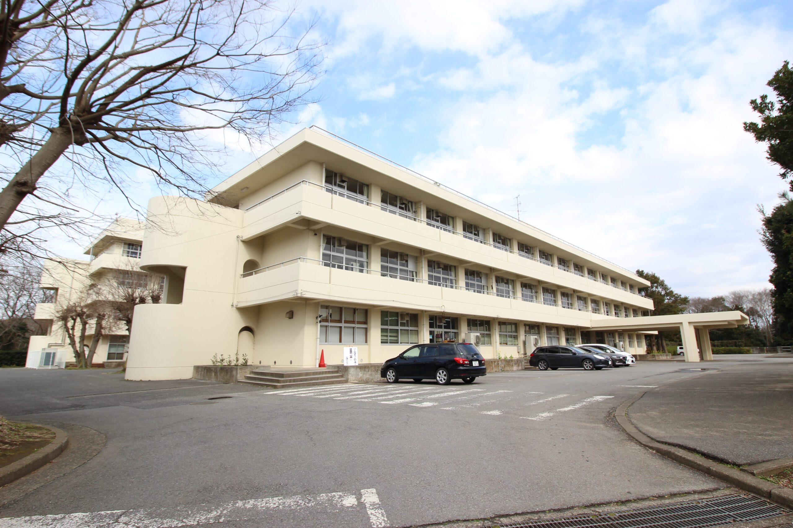 昭和中学校