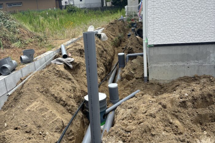 地面の中に