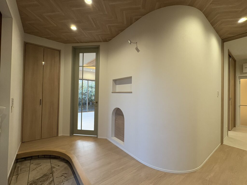 現在の画像に代替テキストがありません。ファイル名: 592579702691725417.jpg