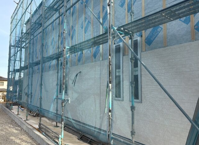 外壁はりはじめました～♬